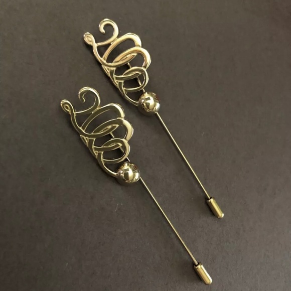 Salvatore Ferragamo Jewelry - SALVATORE  FERRAGAMO  BROOCH  GOLD TONE (2 pieces)
